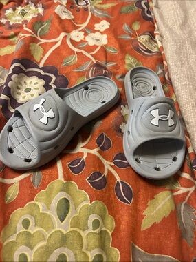Under Armour Kids Light Gray Slide Sandals with Logo